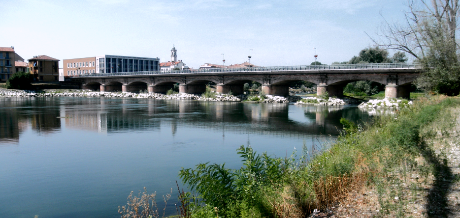 The current bridge of Lodi over the Adda River