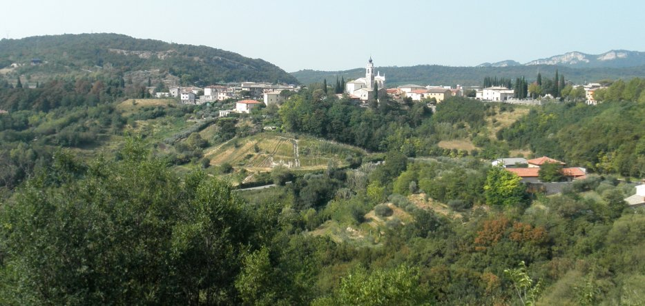 Rivoli Veronese and its surroundings, general view