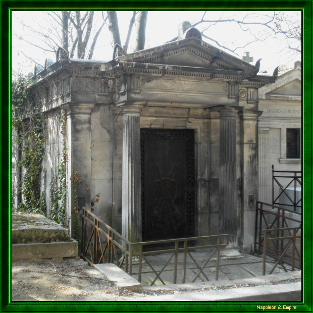 Tombe d'Hugues-Bernard Maret, duc de Bassano